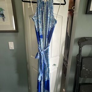 Lilly Pulitzer maxi dress with belt and gold chain. Size Small.